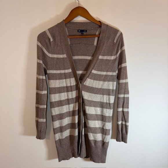 GAP Sz M Tan Brown CashSoft Cardigan Sweater Oversized Boyfriend Button Down - Picture 1 of 8